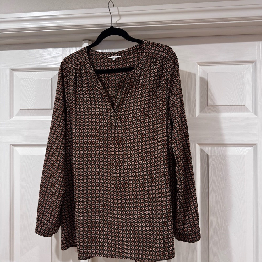 Pleione Red and Black Geometric Blouse